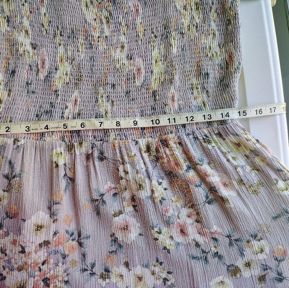 Calista lilac floral A-line knee-length puff sleeve dress, pockets,rayon, sz L. - Picture 14 of 16